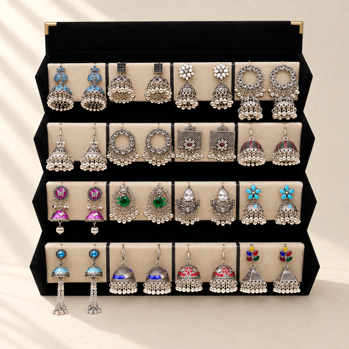 Chandni Gulzar 16-Pair Jhumka Box