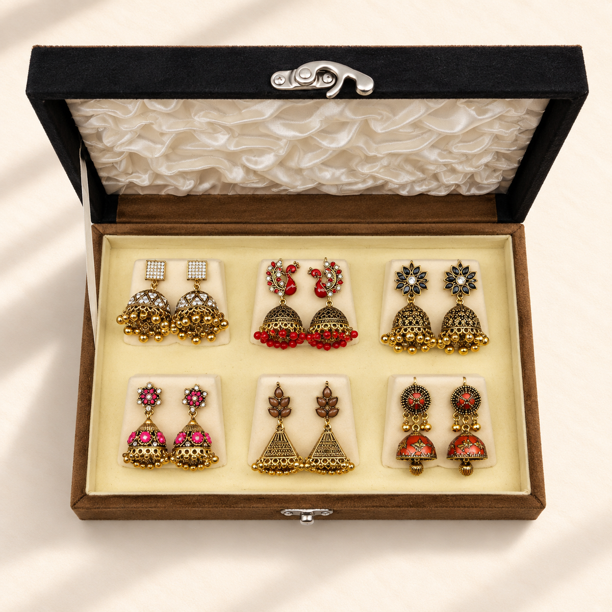Sunehri Gulnaar 6-Pair Jhumka Gift Box