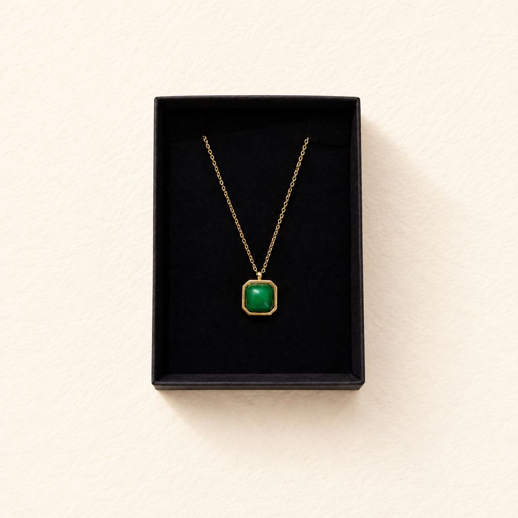 Green Stone Pendant Necklace